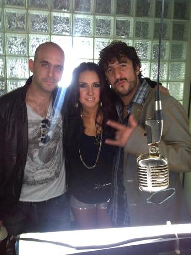 x2_3db3881 - Dulce grabando Ya No