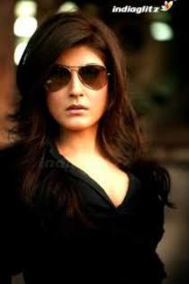 images (43) - ZAARA ACTORI - Zaara
