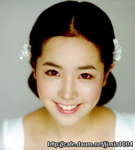 d0eefe97ff6c30_full - Han Ji Min