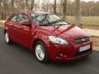 kia ceed - poze masini