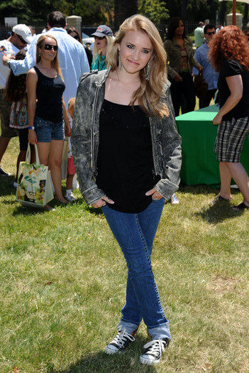 Emily+Osment+20th+Annual+Time+Heroes+PQ0itGTwpzUl - disney actress