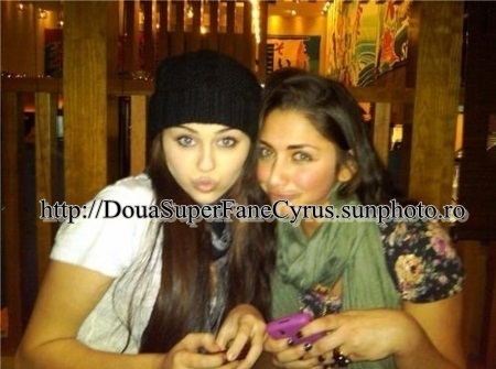 M-C-miley-cyrus-17909295-450-335[1] - Rare Pics