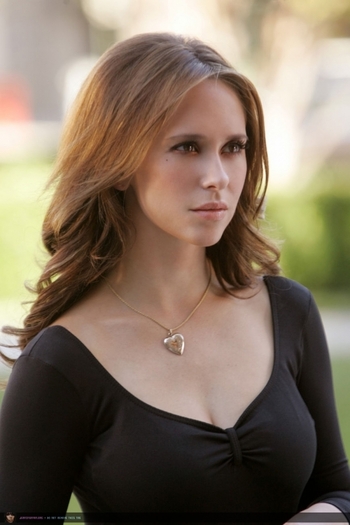 Jennifer Love Hewitt (56) - Jennifer Love Hewitt