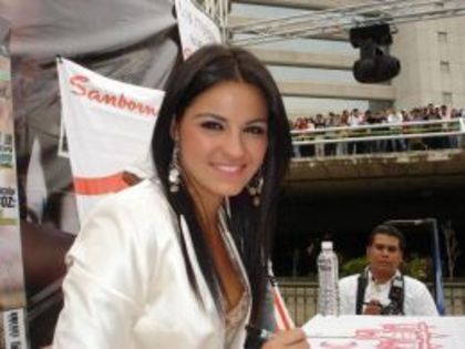 maite_perroni_beoriegui - Maite Perroni