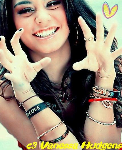 37996_420467725431_220294535431_5074223_7636141_n - vanessa hudgens poze rare100