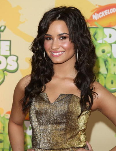 Demi Lovato - DEMI LOVATO LA KIDS CHOICE AWARDS 2009
