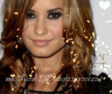 13 - demi lovato