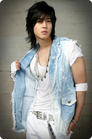 081101012218-418-36 - Kim Hyun Joong