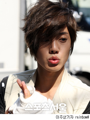20090508_kimhyunjoong5 - Kim Hyun Joong