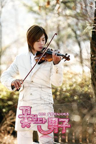 KHJ15 - Kim Hyun Joong