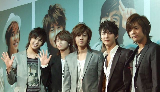 SS501_Returns_from_Thailand_Trip-20080903111951