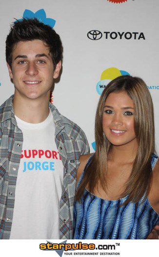 David%20Hernie,%20Nicole%20Anderson-TSB-004017 - disney actress