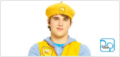 Disney_Dec_DenBrother_230x110.jpg_1687360906