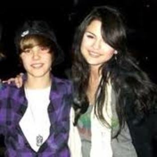 4 - selena and justin bieber