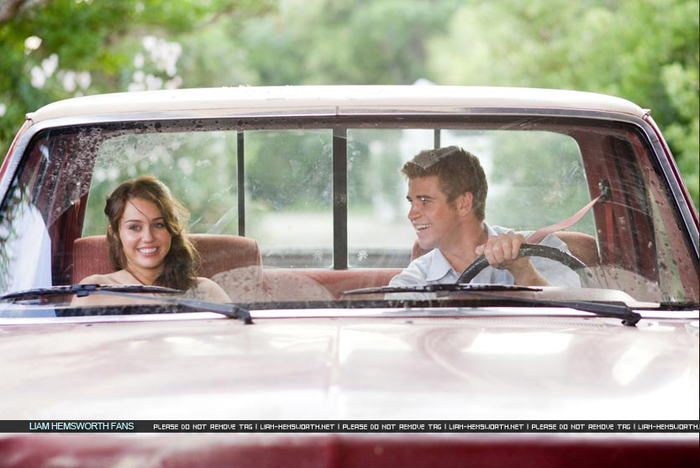 Miley & Liam (3)