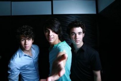 Jonas Brothers (2)