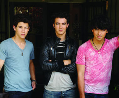 Jonas Brothers (20)