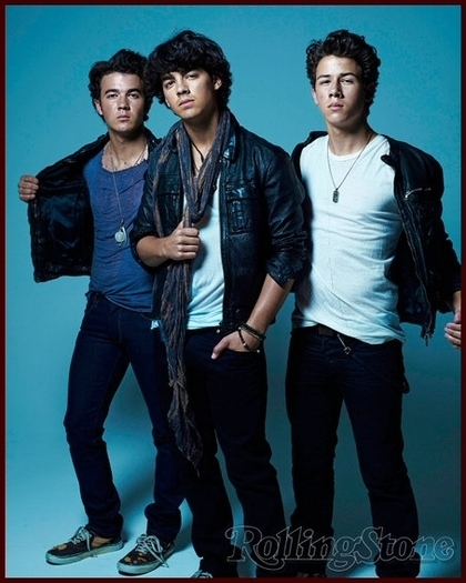 Jonas Brothers (67)