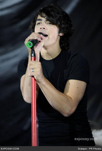 Joe (28)