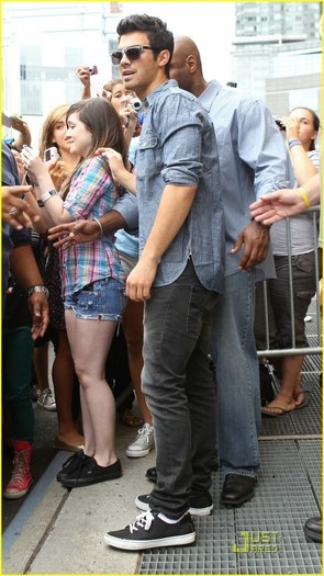 Joe (64) - Joe Jonas