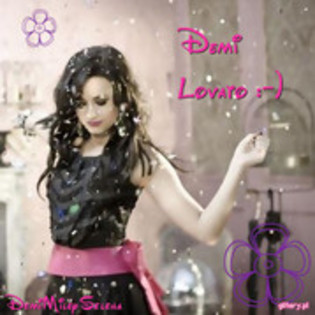 9 - demi lovato
