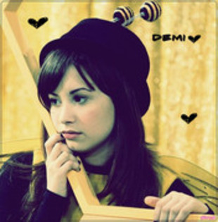 17 - demi lovato