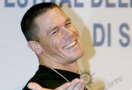 20947912_GJNWHXQWK[1] - poze cu john cena