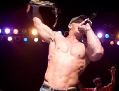 20995487_HZJMZIPTK[1] - poze cu john cena