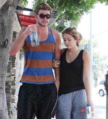 normal_018 - 0 Destiny  Hope  Ray  Cyrus  Miley Ronniie Miley  Stewart  Hannah  Montana