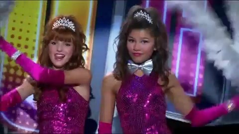 Shake_It_Up_-_Theme_Song 067