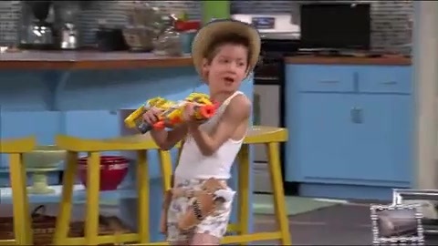 Shake_It_Up_-_Theme_Song 099