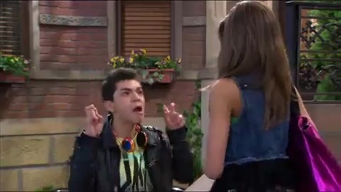 Shake_It_Up_-_Theme_Song 136