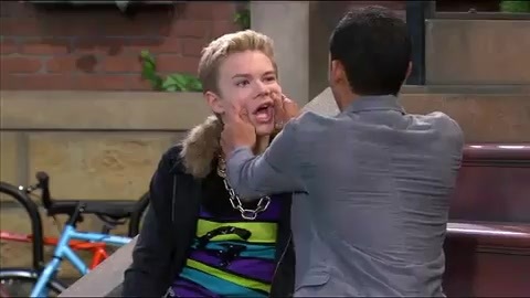 Shake_It_Up_-_Theme_Song 165