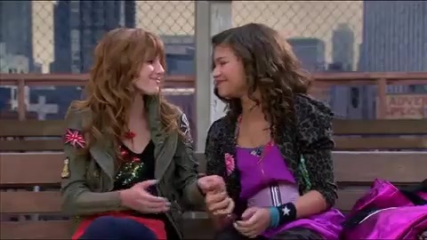 Shake_It_Up_-_Theme_Song 182