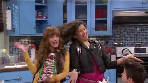 Shake_It_Up_-_Theme_Song 226 - 0 Shake It Up Intro ScreenCaps 0