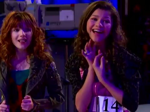 Shake_It_Up_-_Best_Friends_-_Disney_Channel_Official 061