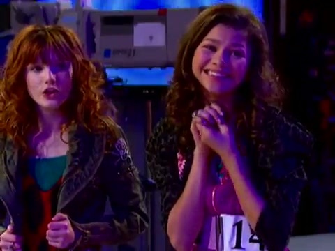 Shake_It_Up_-_Best_Friends_-_Disney_Channel_Official 064