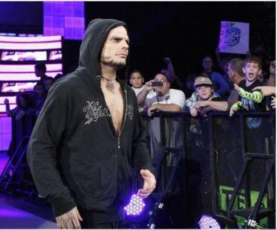 21366933_FBAXCMWBZ[1]