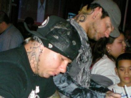 21366937_EHCMMDNJF[1]