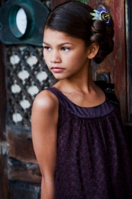 normal_7 - 0 Zendaya Coleman 0