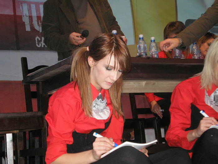 22836861_JBCUFBLOF - adela popescu