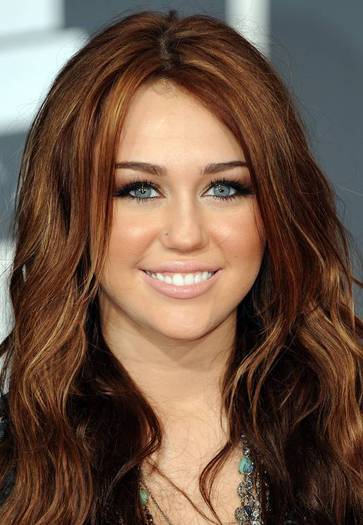 Miley Cyrus - MILEY CYRUS LA 52ND ANNUAL GRAMMY AWARDS 2010