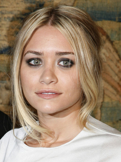 Ashley Olsen (72)
