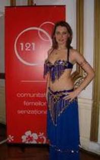 imagesCA4VAVSH - costume de dans oriental