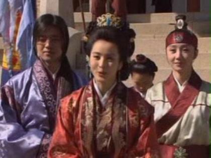 Hye_jin_Han_1268972465_2 - cq---legendele palatului_printul jumong---qc