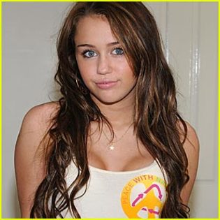 Sexy.. - Cea mai frumoasa Miley Cyrus