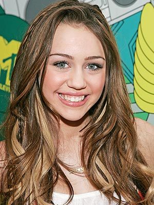 Zambet - Cea mai frumoasa Miley Cyrus