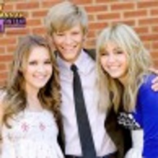 poze_hannah_montana_29-97x97