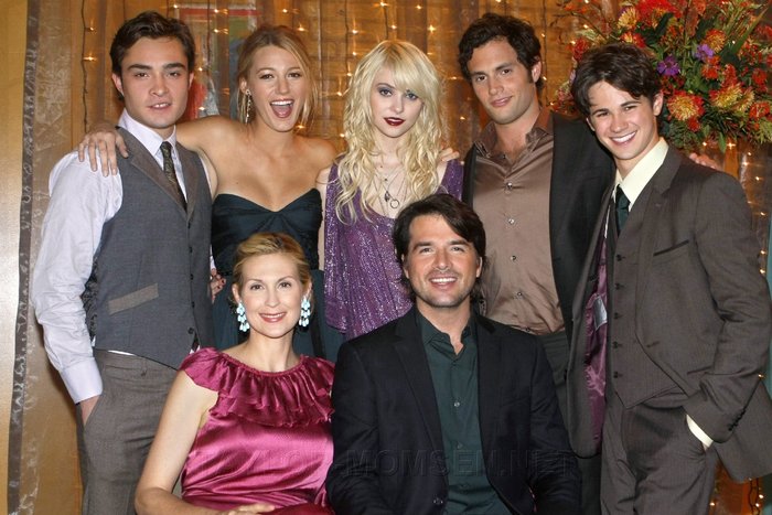 All48 - GOSSIP GIRL