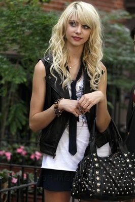 Jenny77 - Jenny Humphrey